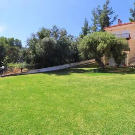 E&m View Villa Polychrono