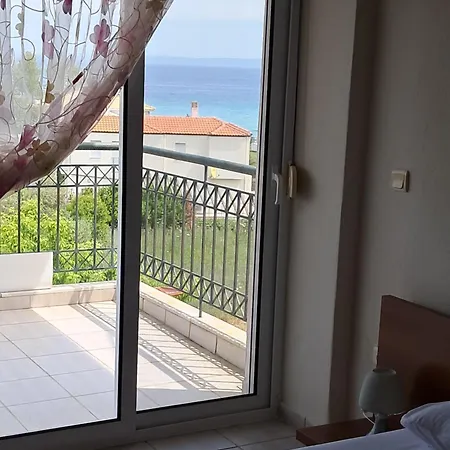 E&m Sea View