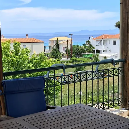 E&m Sea View Polychrono