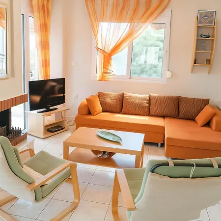 E&m View * Polikhronon