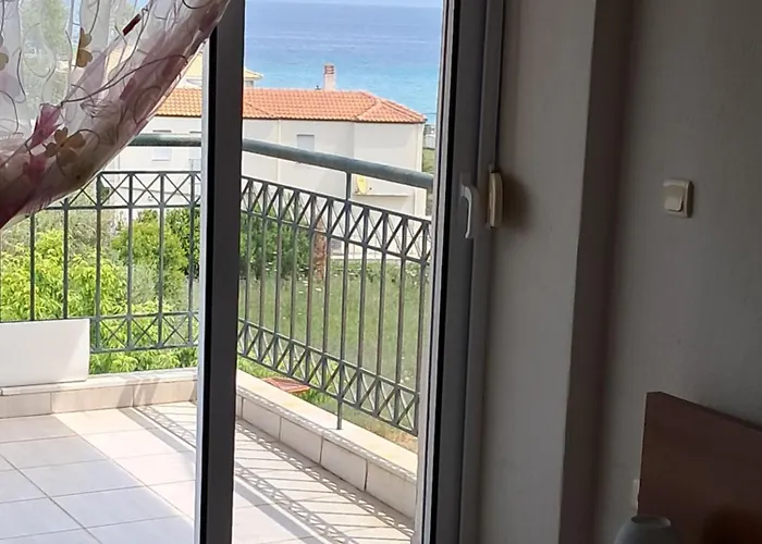 E&m Sea View