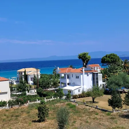 E&m Sea View * Полихроно