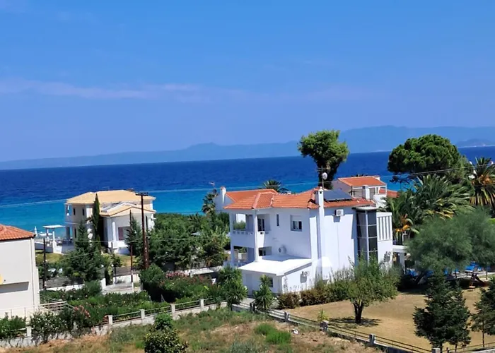 E&m Sea View * Полихроно